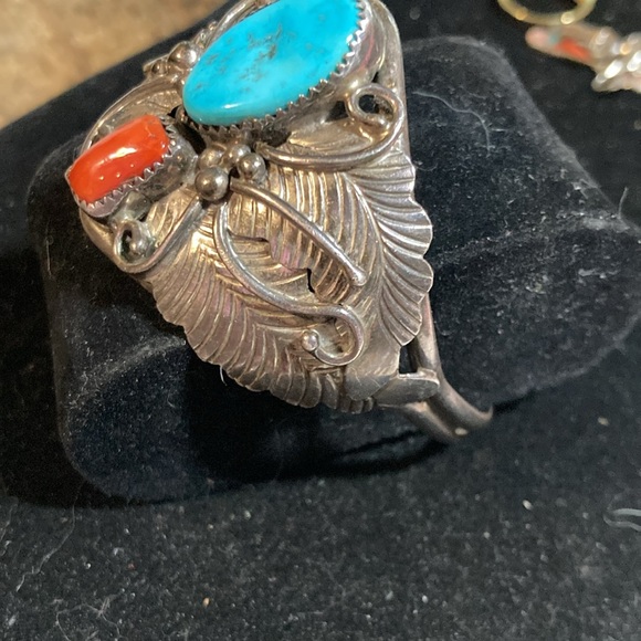 Sterling turquoise and coral Native American cuff - Picture 7 of 8